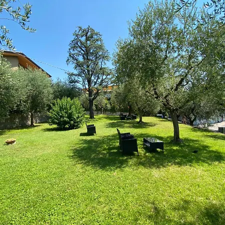 Ai Poggi בית הארחה